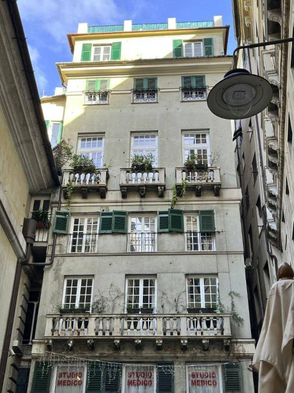 appartamento in affitto a Genova in zona Sottoripa / Maddalena / Molo