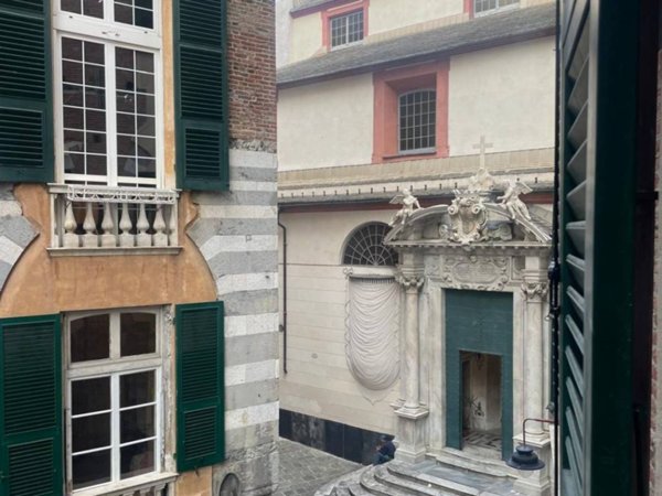 appartamento in affitto a Genova in zona Sottoripa / Maddalena / Molo