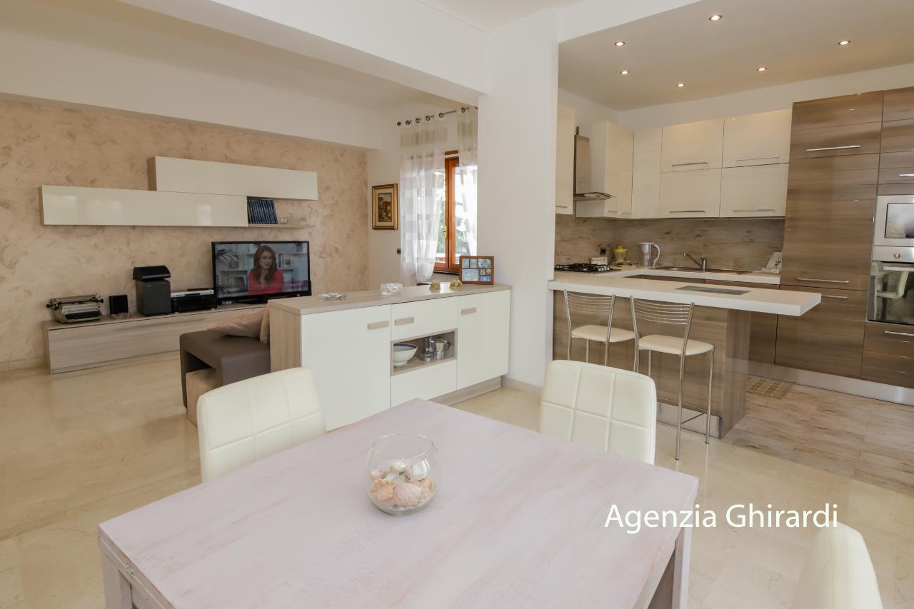 appartamento in affitto a Genova in zona Sestri Ponente