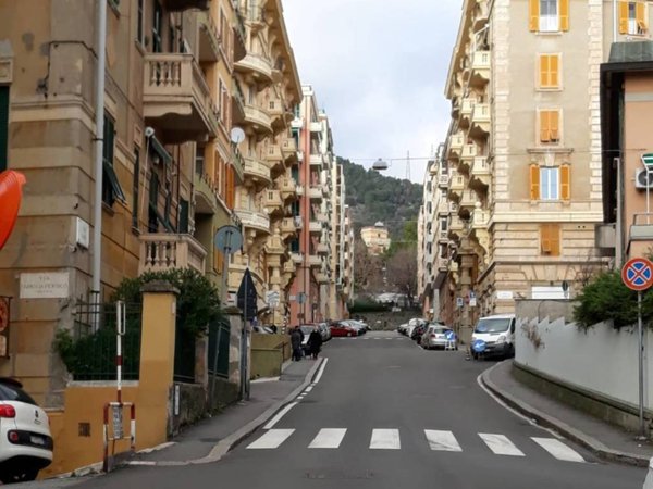 appartamento in affitto a Genova in zona Sestri Ponente