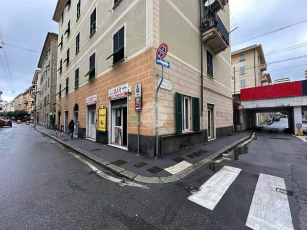 negozio in affitto a Genova in zona Pegli