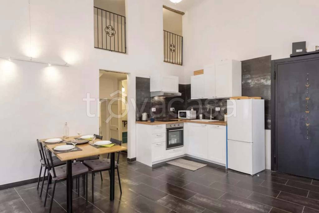 appartamento in affitto a Genova in zona Sottoripa / Maddalena / Molo