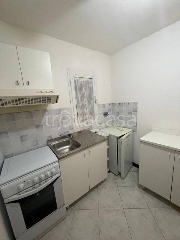 appartamento in affitto a Genova in zona Sottoripa / Maddalena / Molo