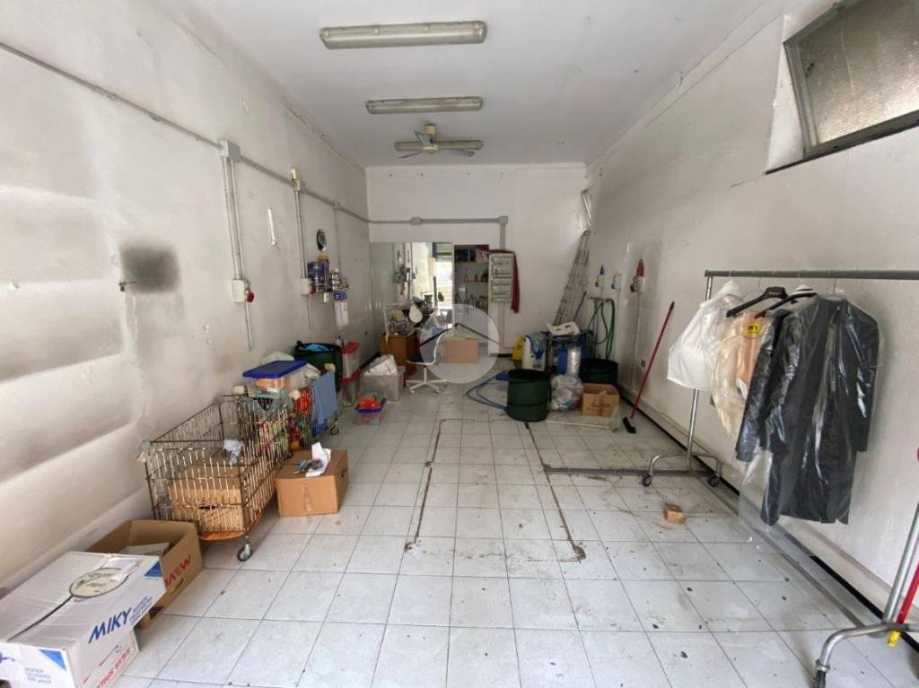 negozio in affitto a Genova in zona Sestri Ponente