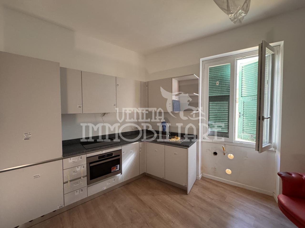 appartamento in affitto a Genova in zona Sottoripa / Maddalena / Molo