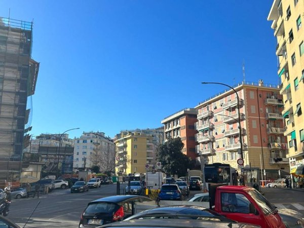 negozio in affitto a Genova in zona Albaro