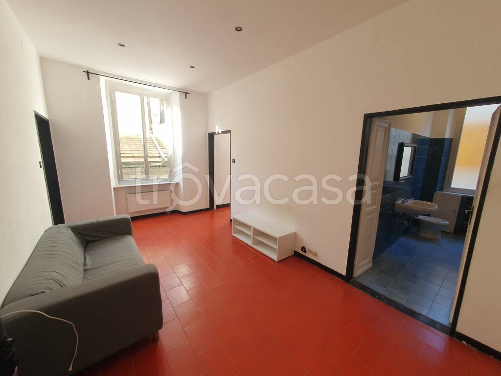 appartamento in affitto a Genova in zona Sottoripa / Maddalena / Molo