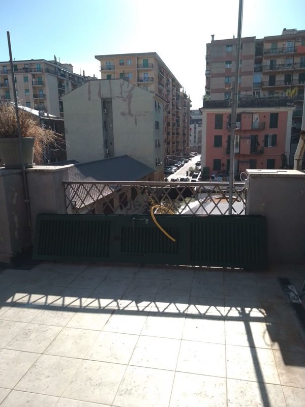 appartamento in affitto a Genova in zona Sestri Ponente