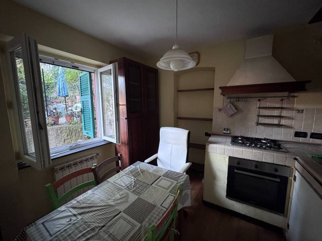 appartamento in affitto a Genova in zona Molassana