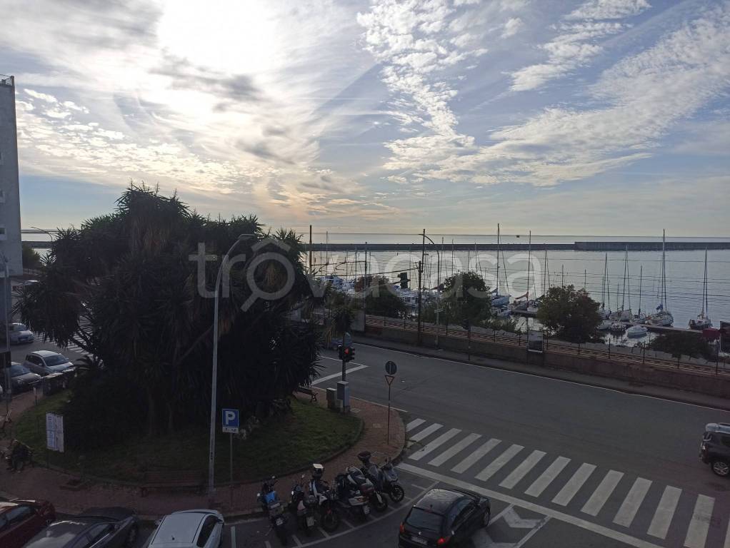 appartamento in affitto a Genova in zona Pegli