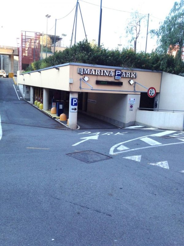 negozio in affitto a Genova in zona Sottoripa / Maddalena / Molo