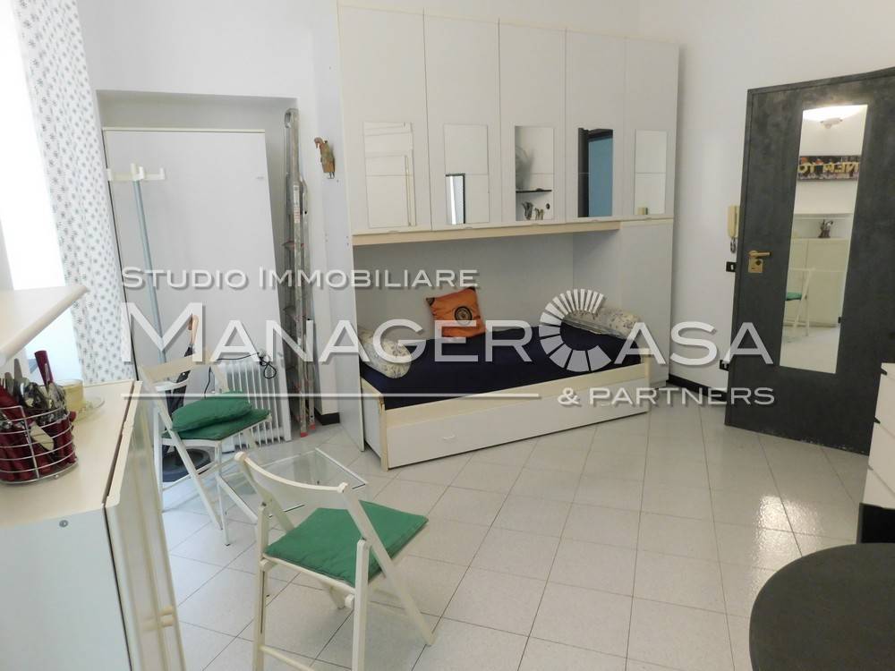 appartamento in affitto a Genova in zona Sottoripa / Maddalena / Molo