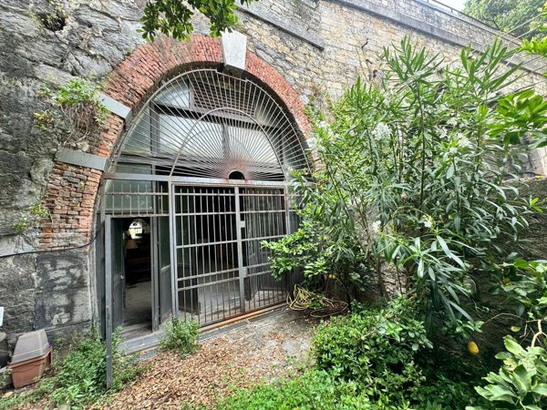 casa indipendente in affitto a Genova