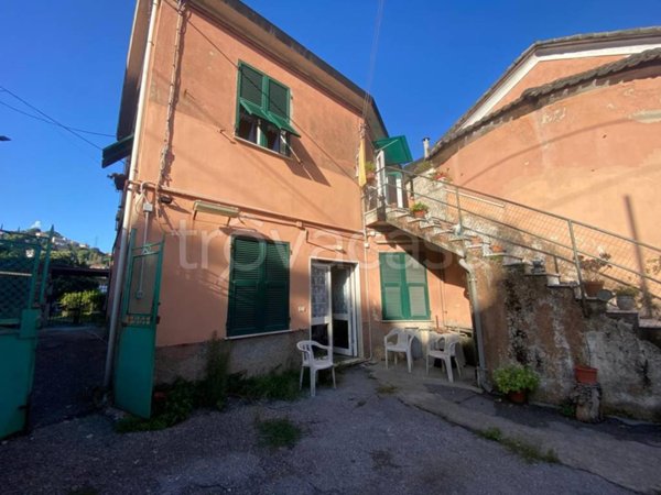 locale commerciale in affitto a Genova in zona Bolzaneto