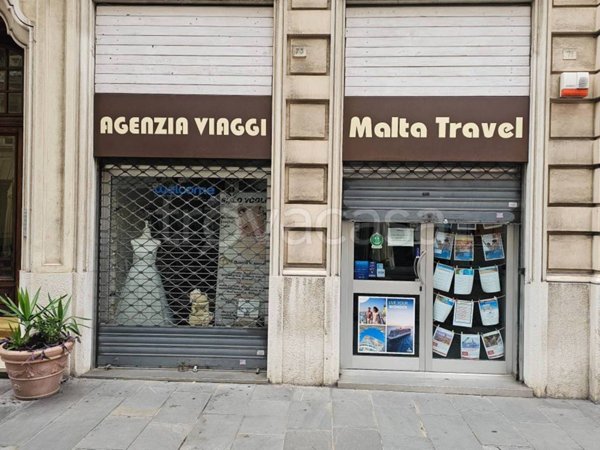negozio in affitto a Genova