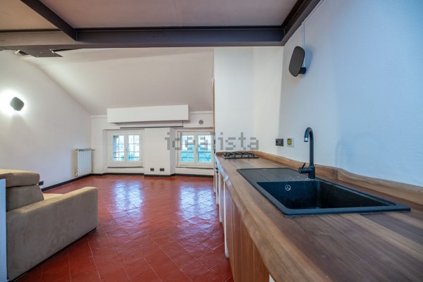 appartamento in affitto a Genova in zona Sottoripa / Maddalena / Molo