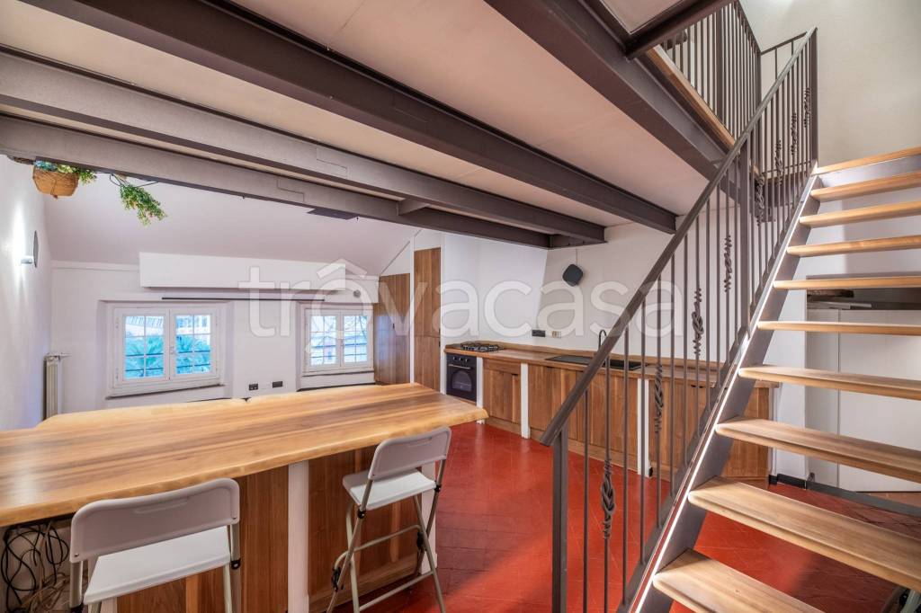 appartamento in affitto a Genova in zona Sottoripa / Maddalena / Molo