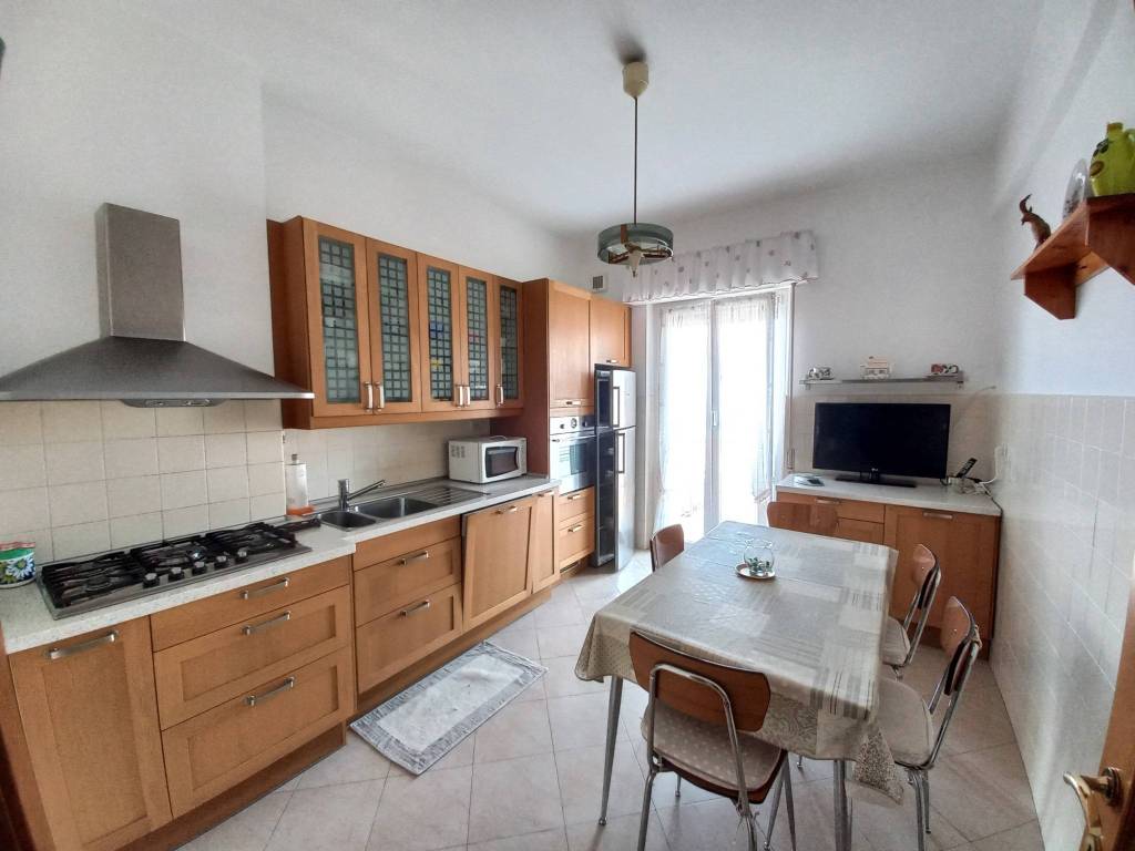 appartamento in affitto a Genova in zona Sestri Ponente