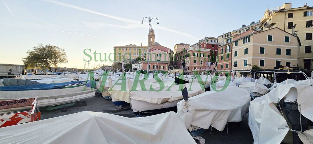 locale commerciale in affitto a Genova in zona Nervi