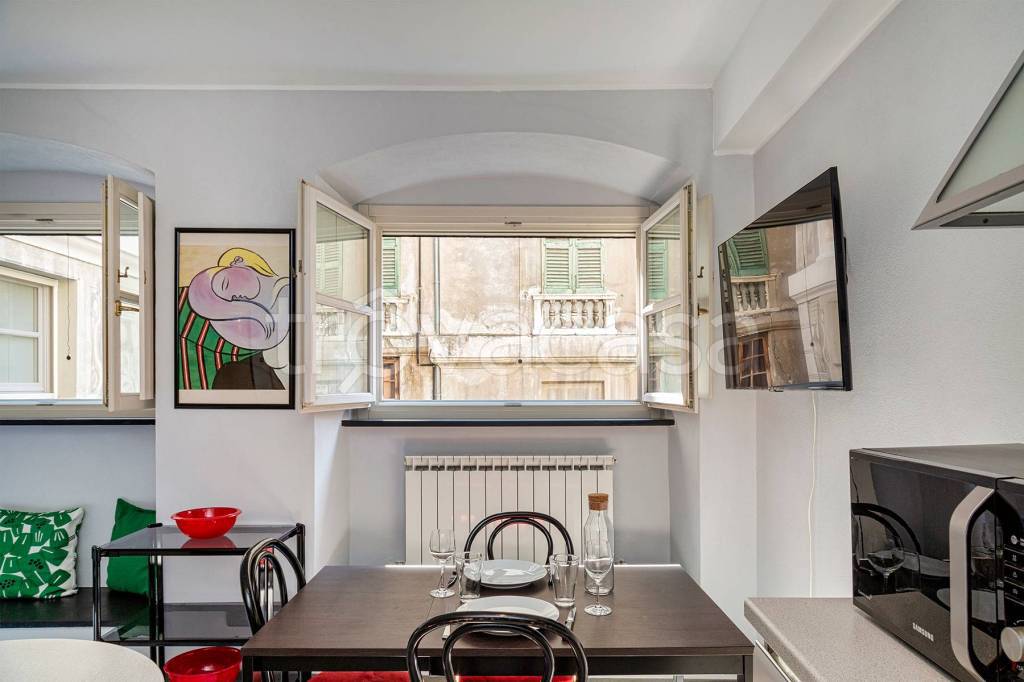 appartamento in affitto a Genova in zona Sottoripa / Maddalena / Molo