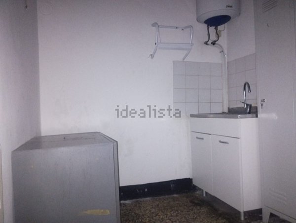 negozio in affitto a Genova in zona Struppa