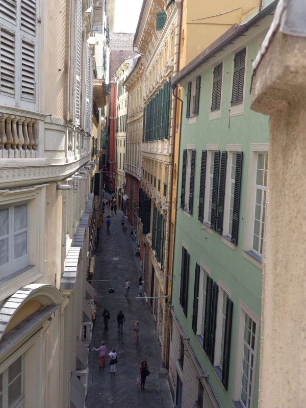 appartamento in affitto a Genova in zona Sottoripa / Maddalena / Molo