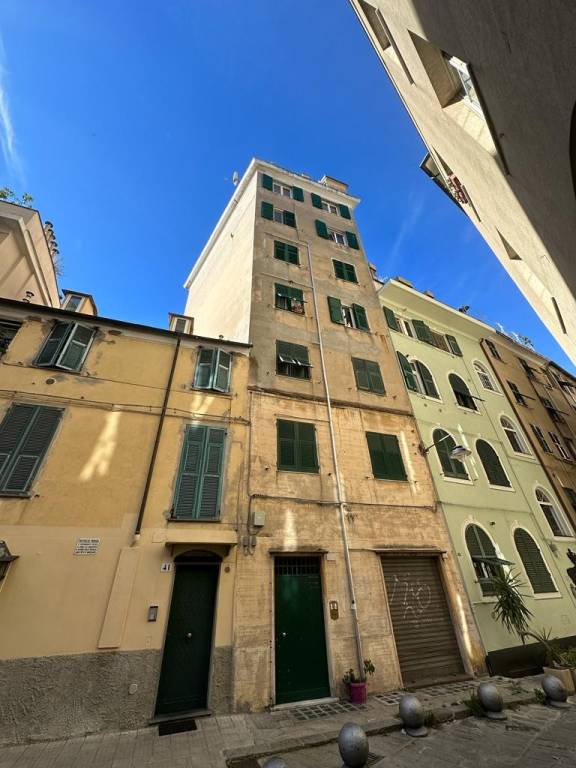 appartamento in affitto a Genova in zona Sottoripa / Maddalena / Molo