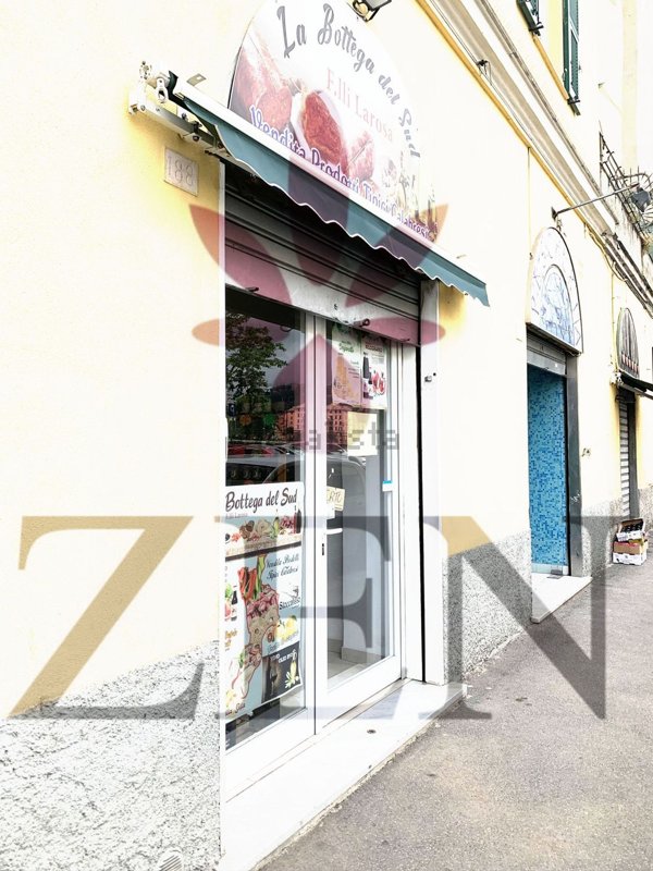 negozio in affitto a Genova in zona Staglieno