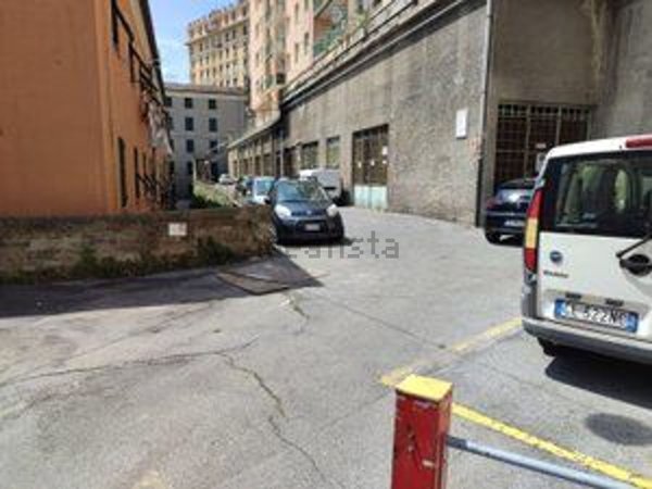 ufficio in affitto a Genova in zona Lagaccio / Granarolo