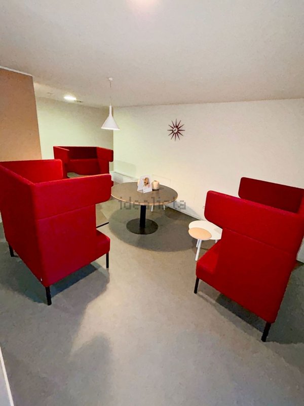 ufficio in affitto a Genova in zona San Vincenzo