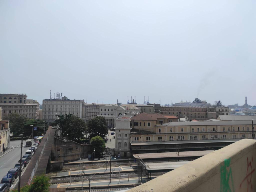 appartamento in affitto a Genova in zona Lagaccio / Granarolo