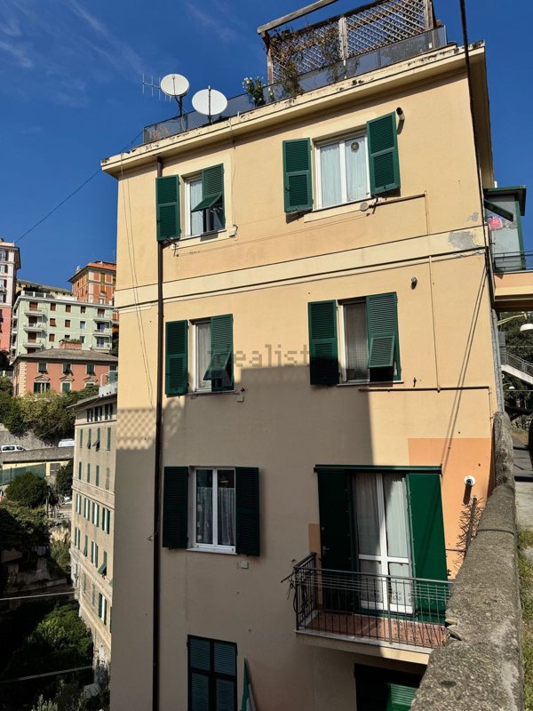appartamento in affitto a Genova in zona Lagaccio / Granarolo
