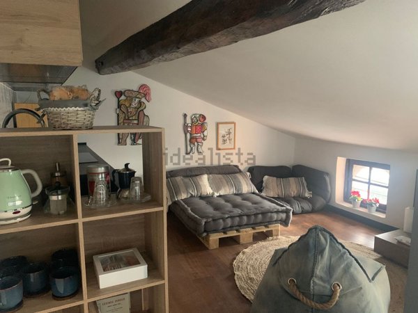 appartamento in affitto a Genova in zona Sottoripa / Maddalena / Molo