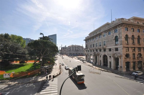 ufficio in affitto a Genova in zona San Vincenzo