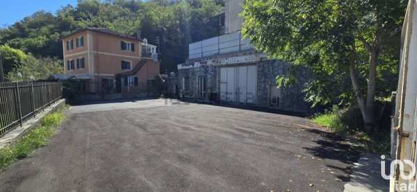 capannone in affitto a Genova in zona Struppa