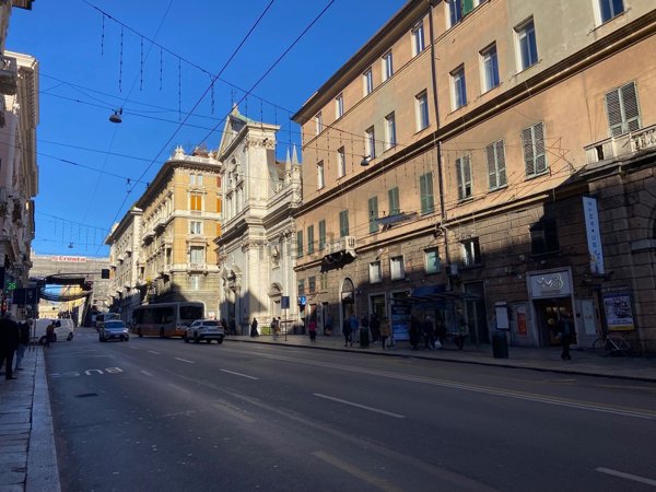 negozio in affitto a Genova in zona San Vincenzo