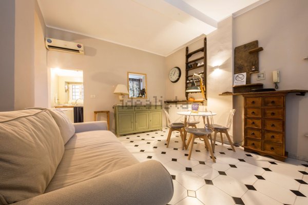 appartamento in affitto a Genova in zona Sottoripa / Maddalena / Molo