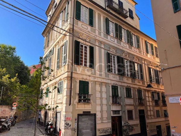 appartamento in affitto a Genova in zona Sottoripa / Maddalena / Molo