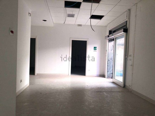 locale commerciale in affitto a Genova in zona San Martino