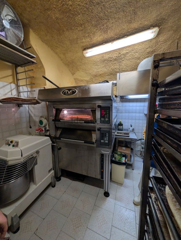 negozio in affitto a Genova in zona Pegli