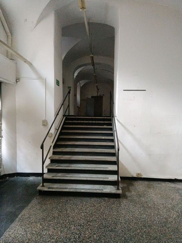negozio in affitto a Genova in zona Lagaccio / Granarolo