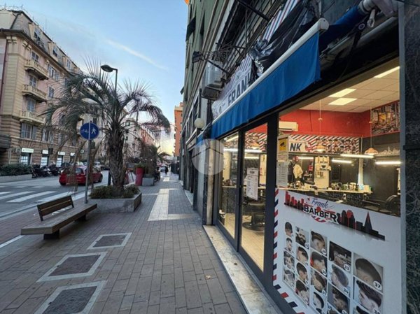 negozio in affitto a Genova in zona Cornigliano