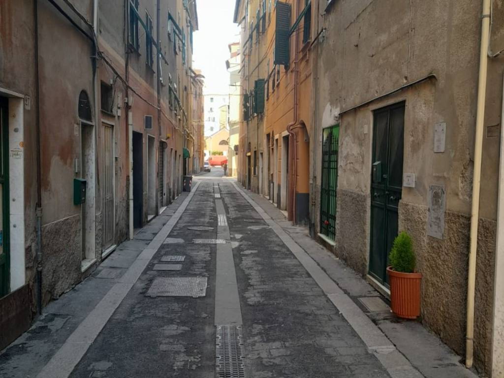 appartamento in affitto a Genova in zona Sestri Ponente