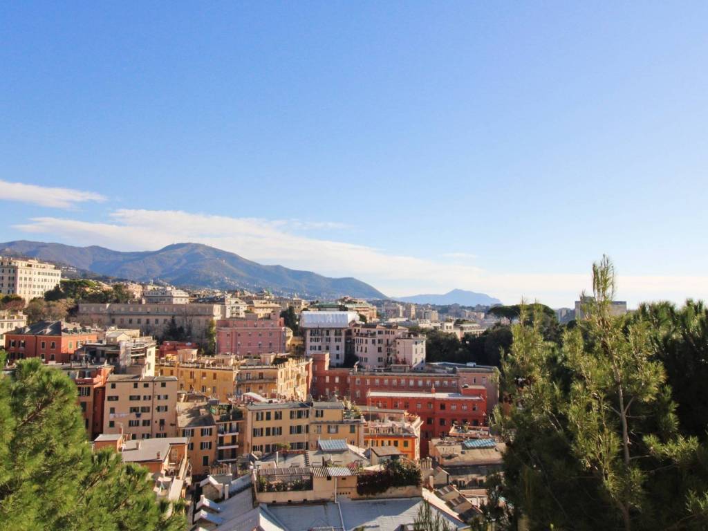 appartamento in affitto a Genova in zona Castelletto