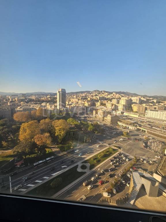 ufficio in affitto a Genova in zona Foce