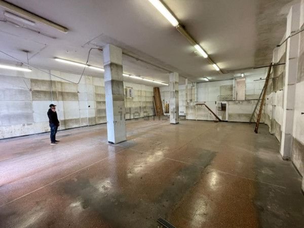 locale commerciale in affitto a Genova in zona Sottoripa / Maddalena / Molo