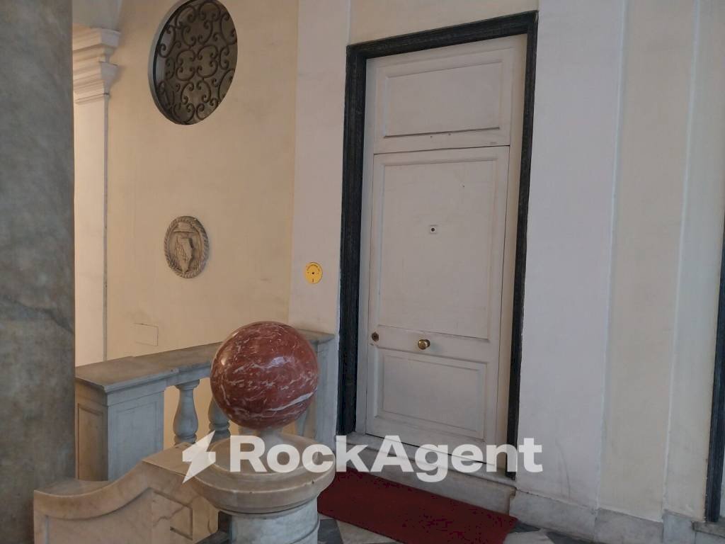 ufficio in affitto a Genova in zona Sottoripa / Maddalena / Molo