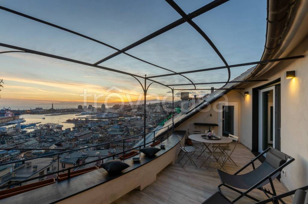 appartamento in affitto a Genova in zona Castelletto