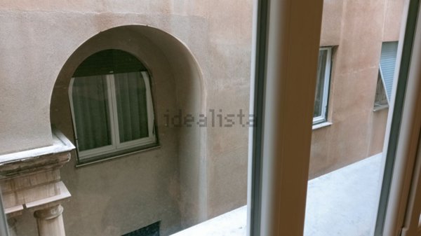 appartamento in affitto a Genova in zona Sottoripa / Maddalena / Molo