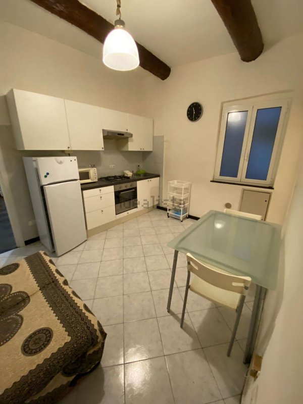 appartamento in affitto a Genova in zona Sottoripa / Maddalena / Molo